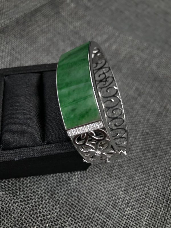 Green Jadeite Bangle In White Gold