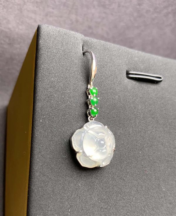 highly translucent icy lotus jadeite earring - Image 3