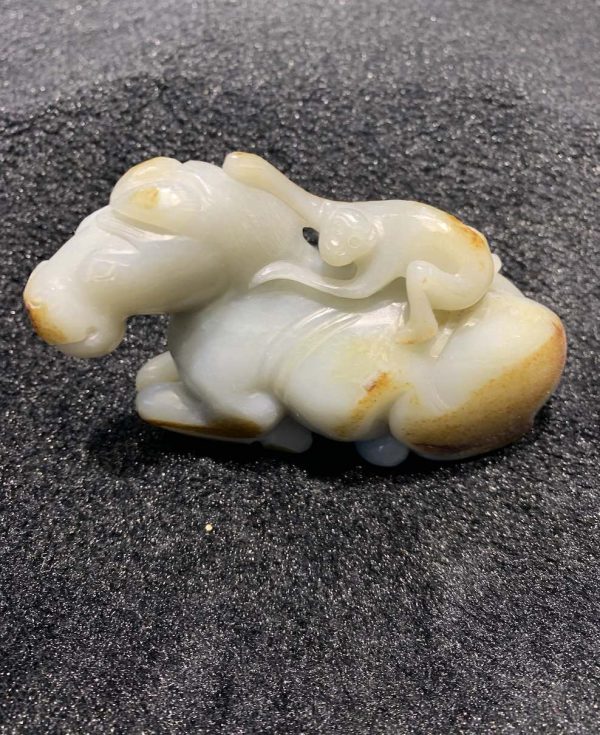 Natural white jade horse with monkey carving nephrite ornament