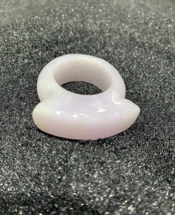 Icy translucent faint pink lavender saddle jadeite ring - Image 4