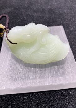 Natural white jade Swan Nephrite