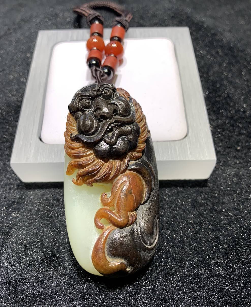 Natural white jade ZhongKui carving nephrite - Image 3