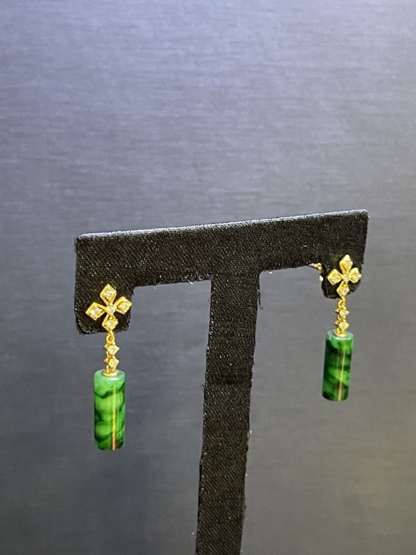 Translucent vivid old pit green barrel shape jadeite earring[SOLD OUT] - Image 5