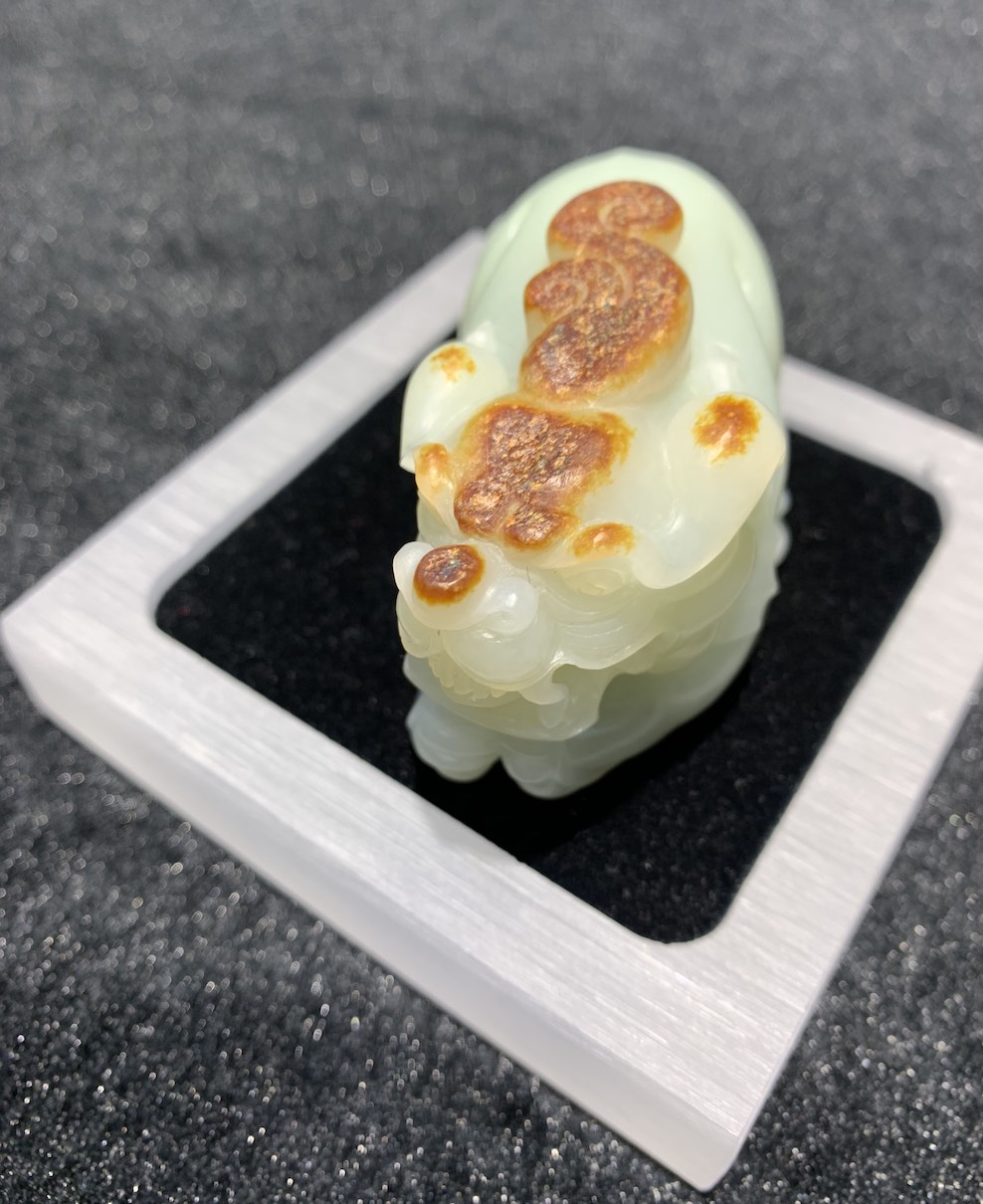 natural white jade Pixiu with brownish skin colour nephrite - Image 3