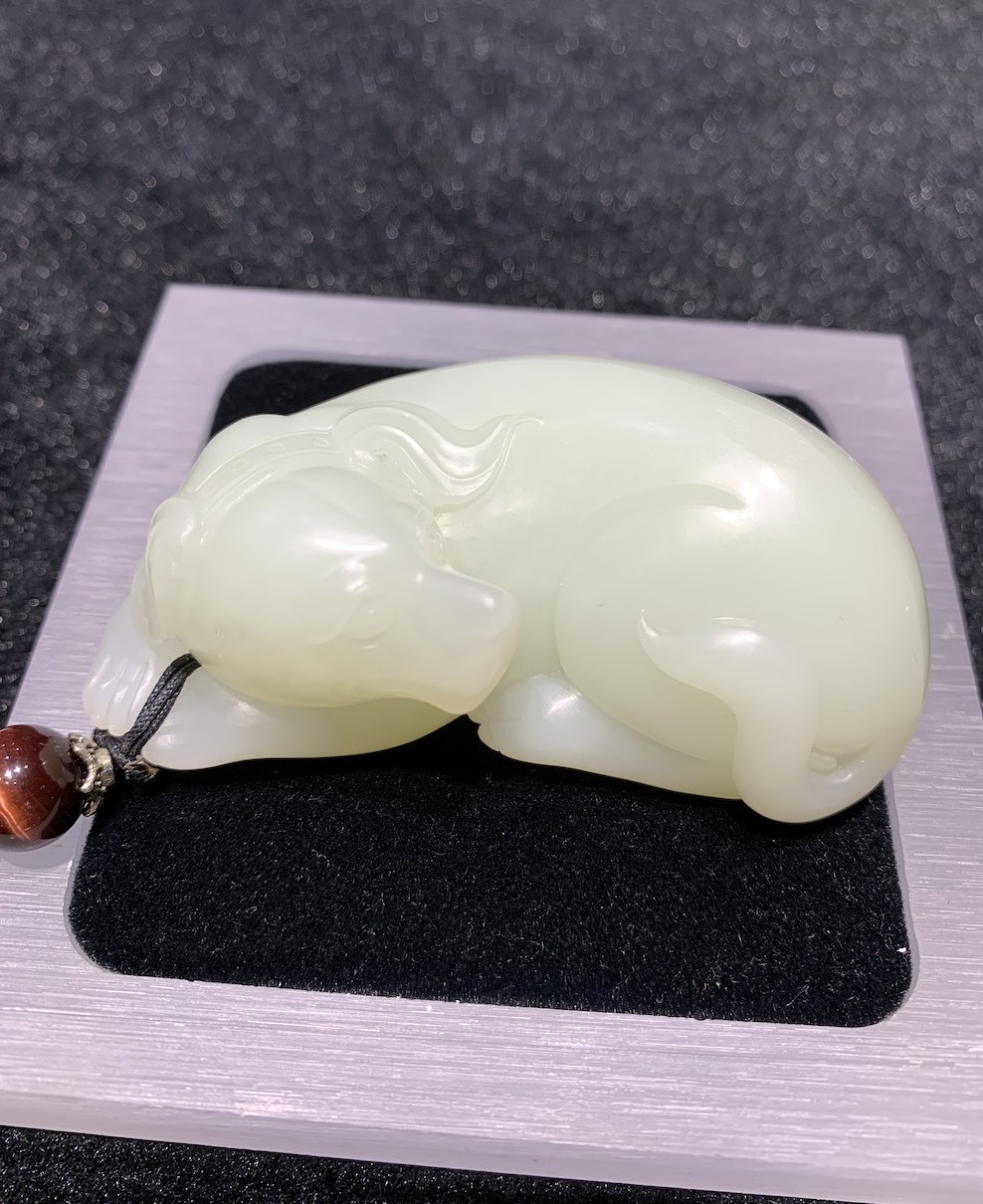 natural white jade dog carving nephrite