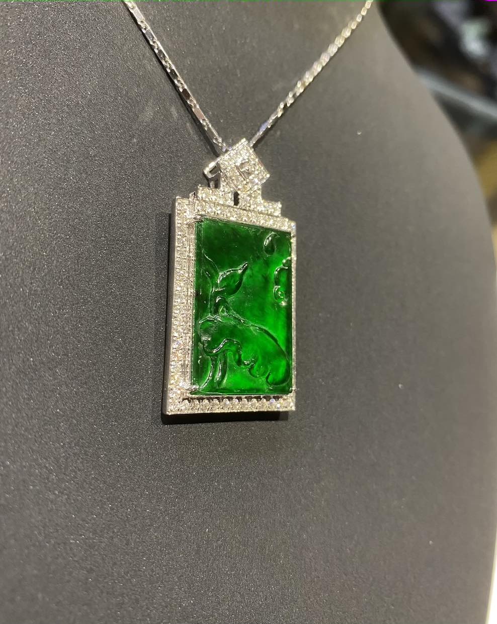 highly translucent icy vibrant green lotus jadeite pendant - Image 2