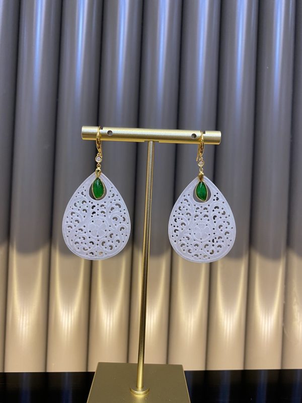 Icy translucent carving teardrop shape jadeite earring - Image 2