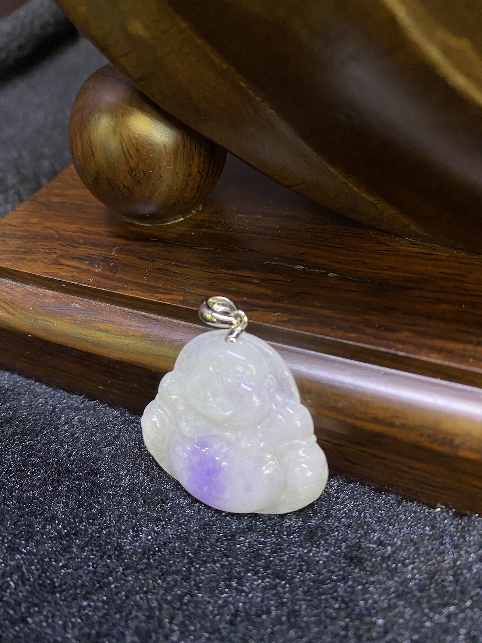 Translucent icy lavender laughing buddha jadeite pendant - Image 5