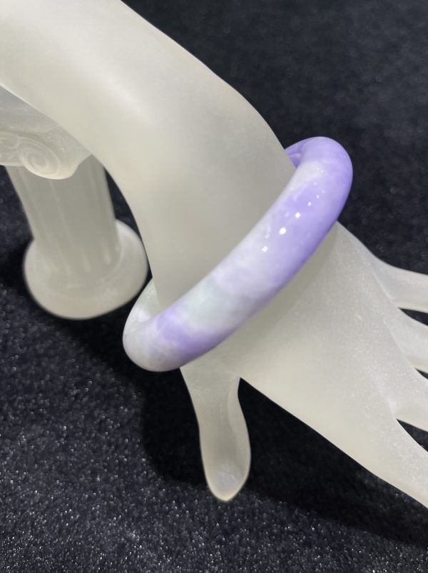 Translucent vibrant lavender jadeite bangle - Image 4