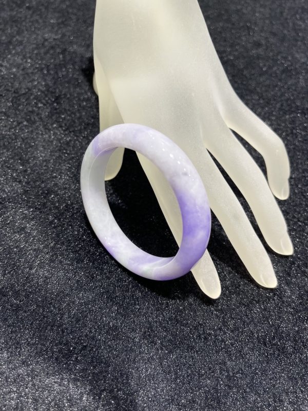 Translucent vibrant lavender jadeite bangle - Image 2