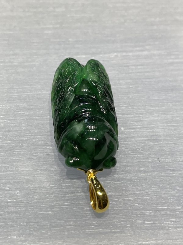 Translucent old pit green cicada jadeite pendant[SOLD OUT] - Image 3