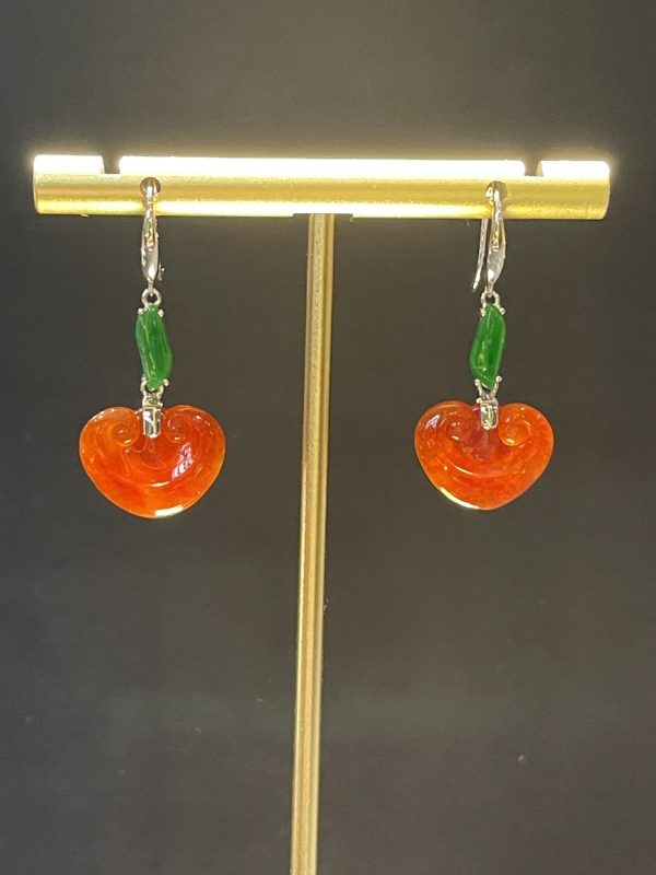 Translucent vibrant reddish Ruyi jadeite earring[SOLD OUT]