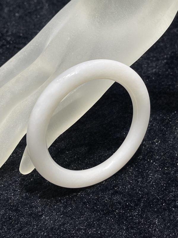 natural white jade round cut nephrite bangle - Image 2