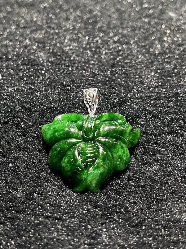 Translucent old pit green butterfly jadeite pendant[SOLD OUT]
