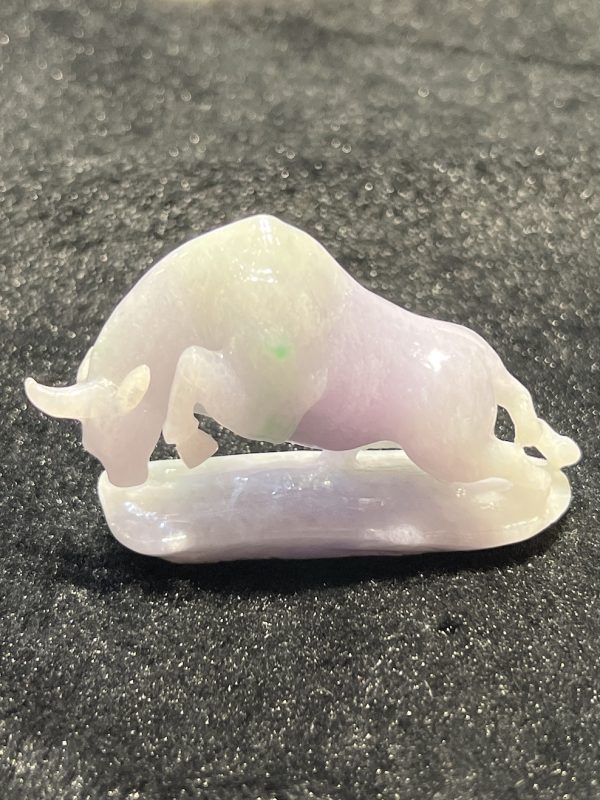 Translucent lavender with green bull jadeite ornament - Image 3