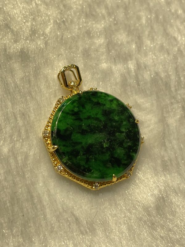 Translucent old it green safety disk jadeite pendant - Image 2