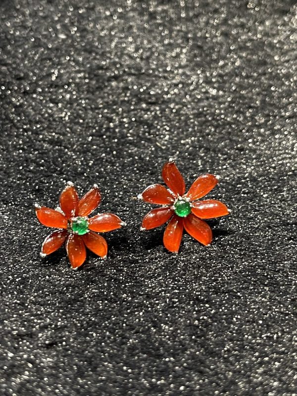 highly translucent vibrant reddish flower design jadeite earring[SOLD OUT] - Image 3