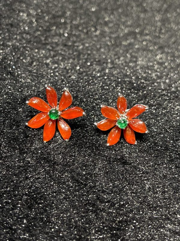 highly translucent vibrant reddish flower design jadeite earring[SOLD OUT] - Image 4