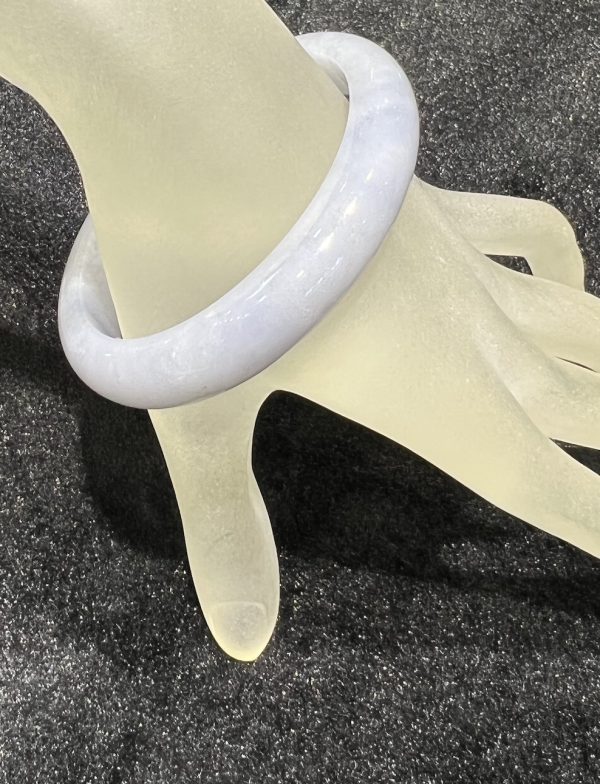 Translucent faint lavender oval shape jadeite bangle - Image 4