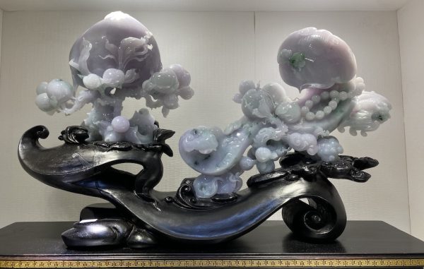 Icy translucent lavender with green peach jadeite ornament - Image 3