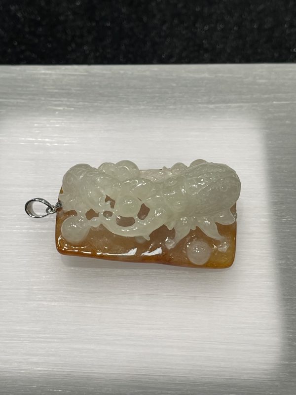 Icy translucent whiteish brown beetles jadeite pendant - Image 4