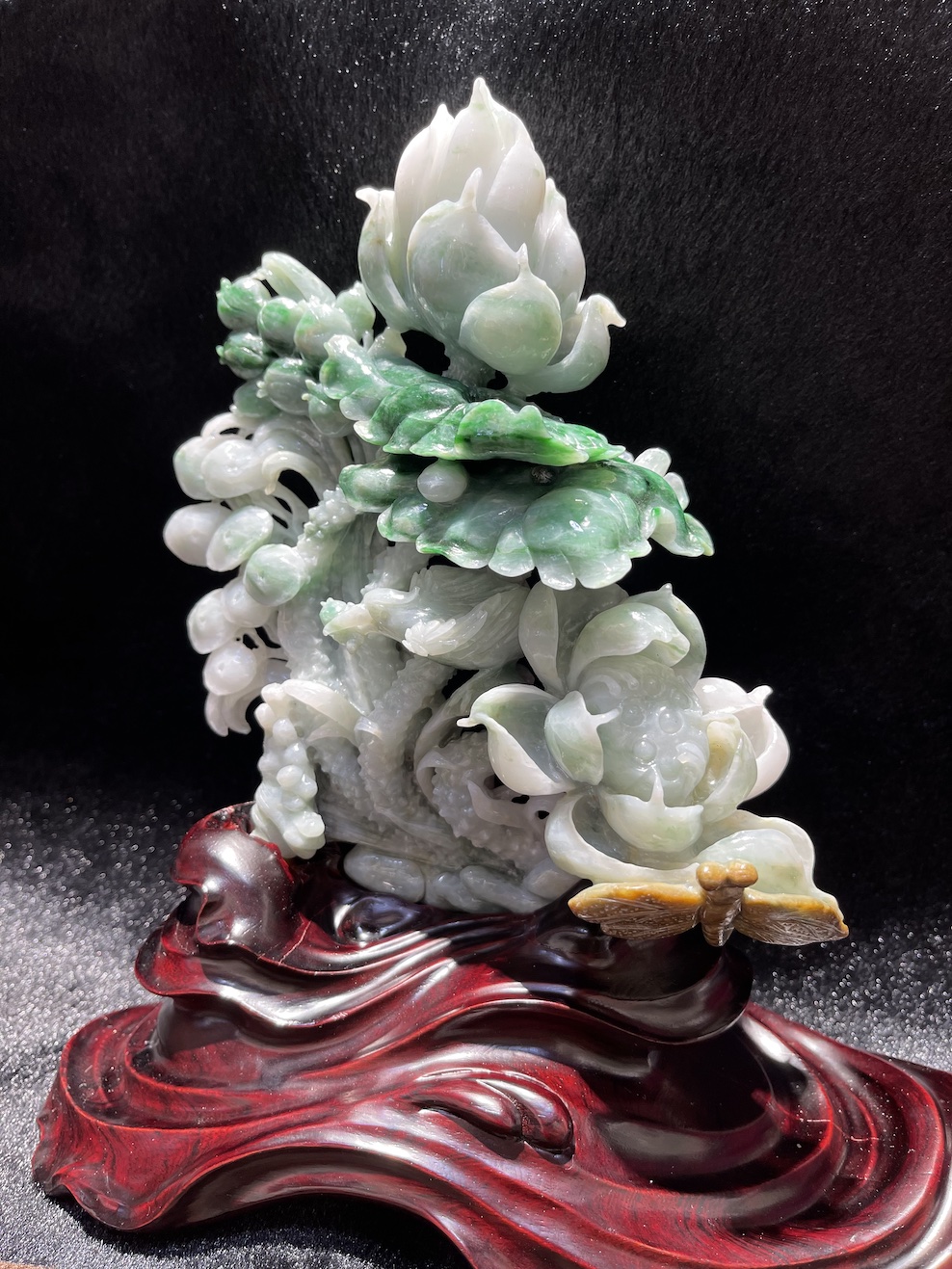 Translucent whiteish apple green lotus jadeite ornament - Image 4