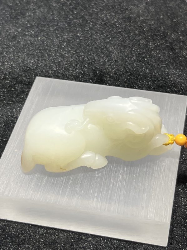 natural white jade goat carving nephrite