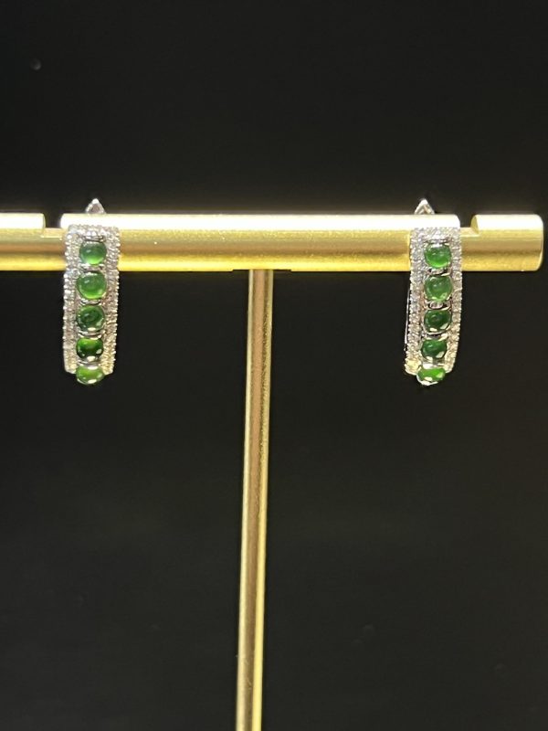 highly translucent vibrant green cabochons jadeite earring[SOLD OUT]