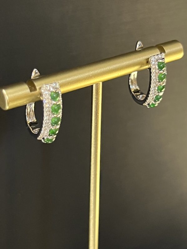 highly translucent vibrant green cabochons jadeite earring[SOLD OUT] - Image 5