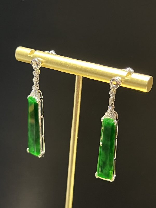 icy translucent old pit green jadeite earring[SOLD OUT] - Image 2