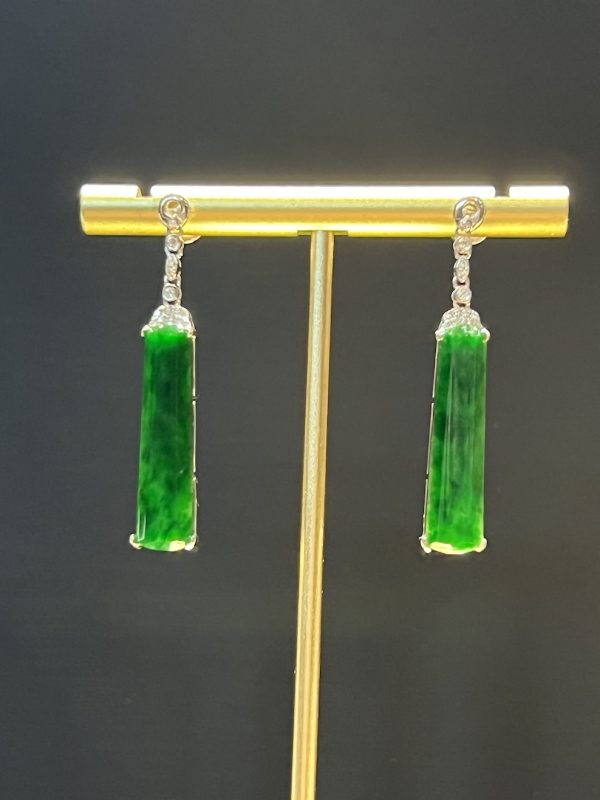 icy translucent old pit green jadeite earring[SOLD OUT]