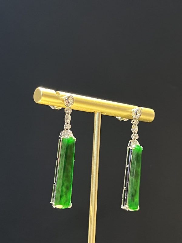 icy translucent old pit green jadeite earring[SOLD OUT] - Image 4