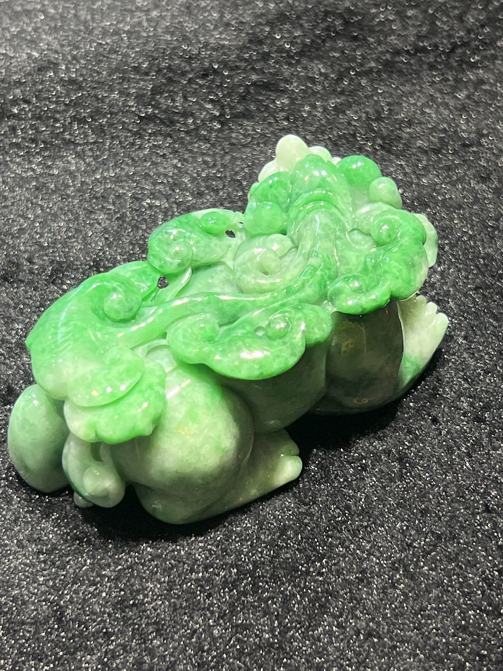 translucent vibrant green Pixiu jadeite ornament - Image 3