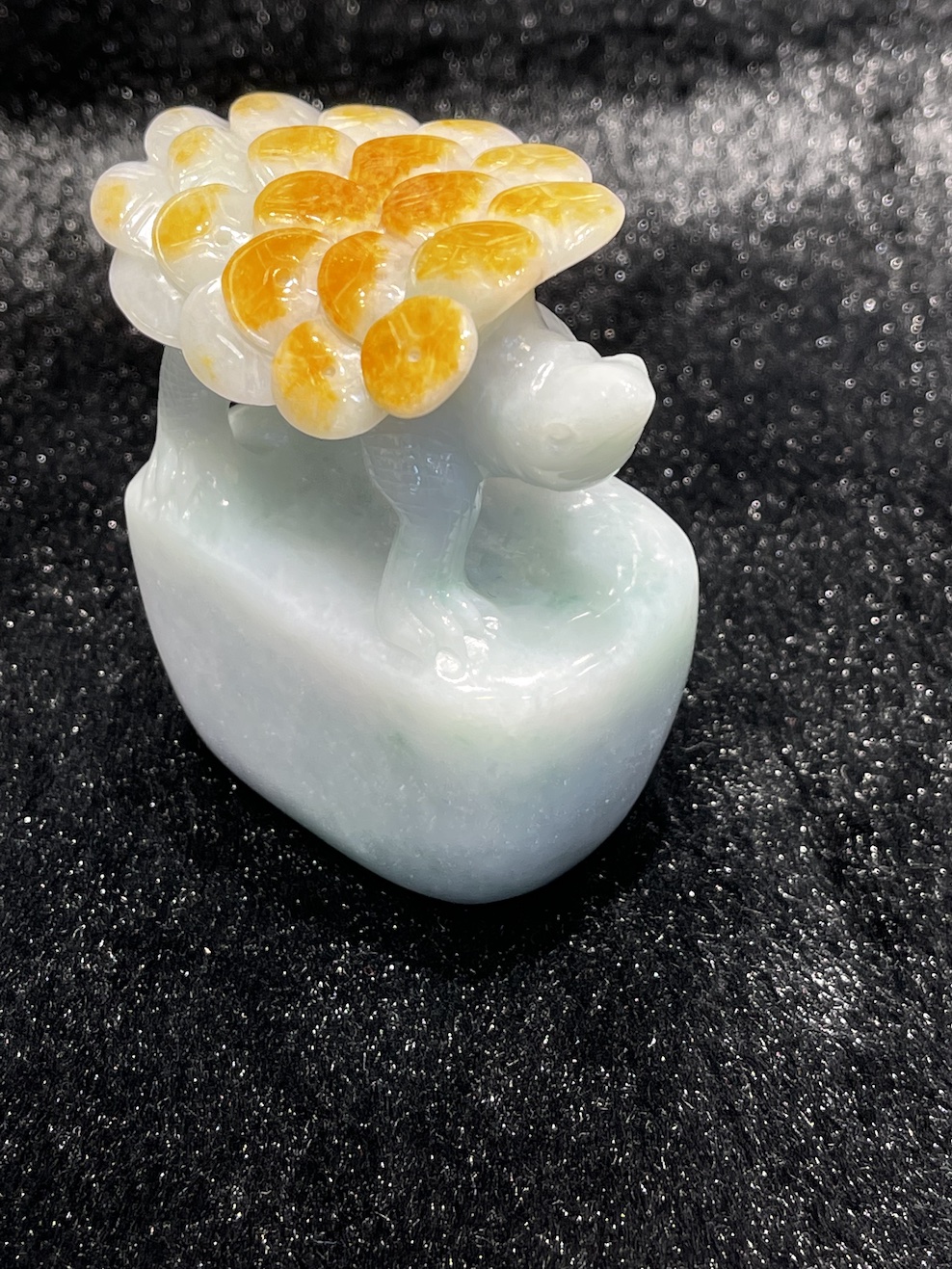 translucent gold coin turtle jadeite ornament - Image 3