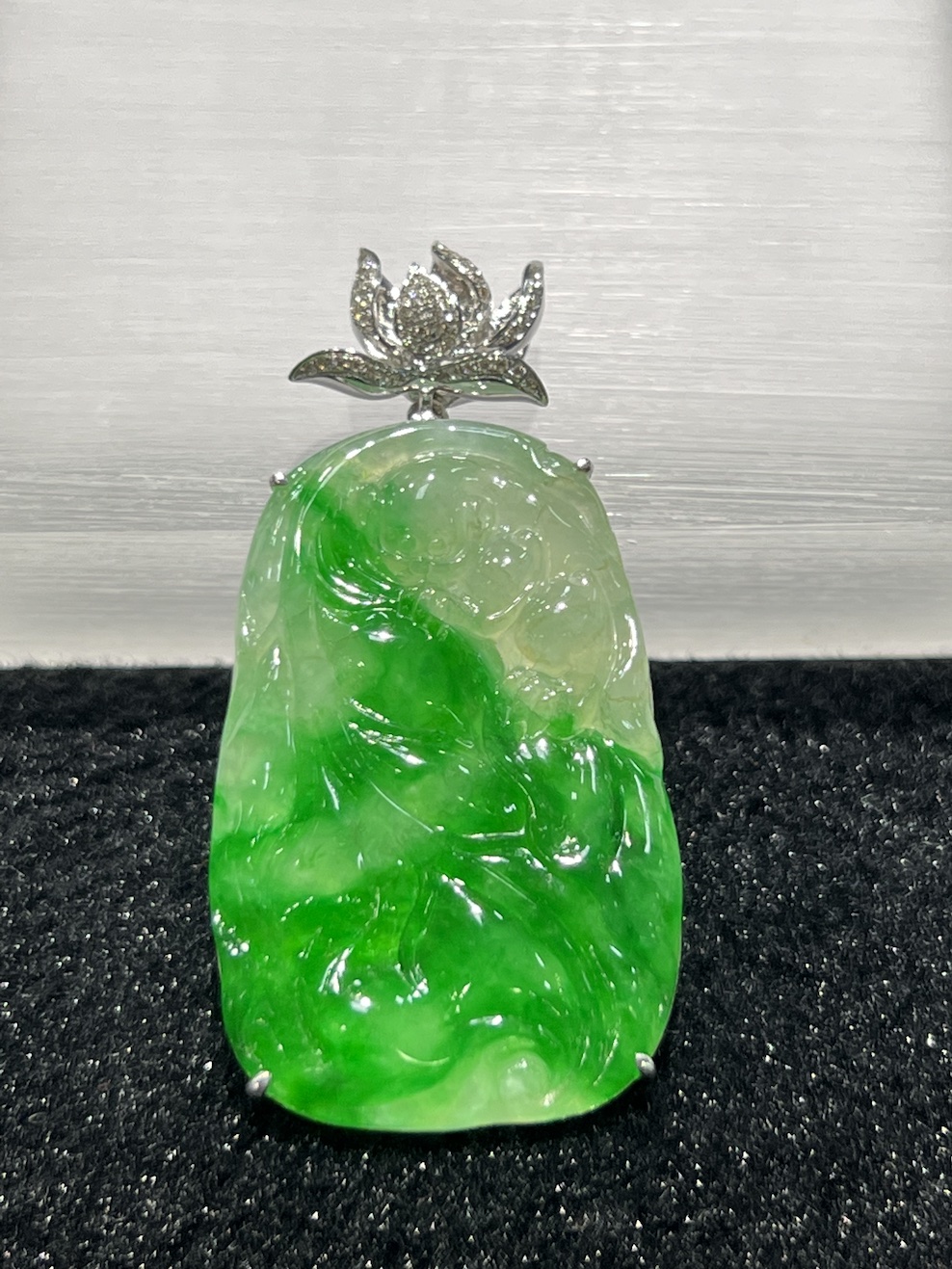 highly translucent icy vibrant green lotus leaf jadeite pendant