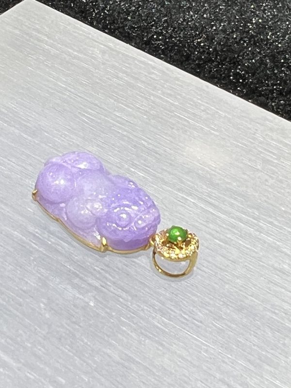 translucent lavender Pixiu jadeite pendant[SOLD OUT]