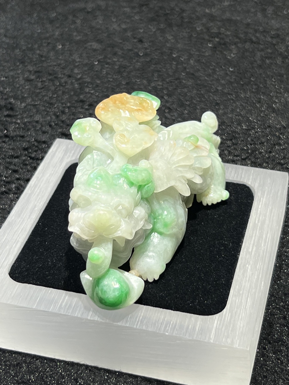 translucent triple colour Pixiu jadeite ornament - Image 2