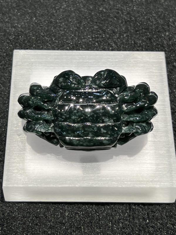 dark blueish green crab carving jadeite ornament[SOLD OUT] - Image 2