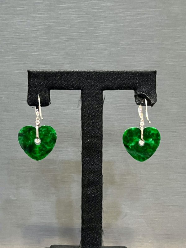 translucent dark green heart shape jadeite earring[SOLD OUT] - Image 2