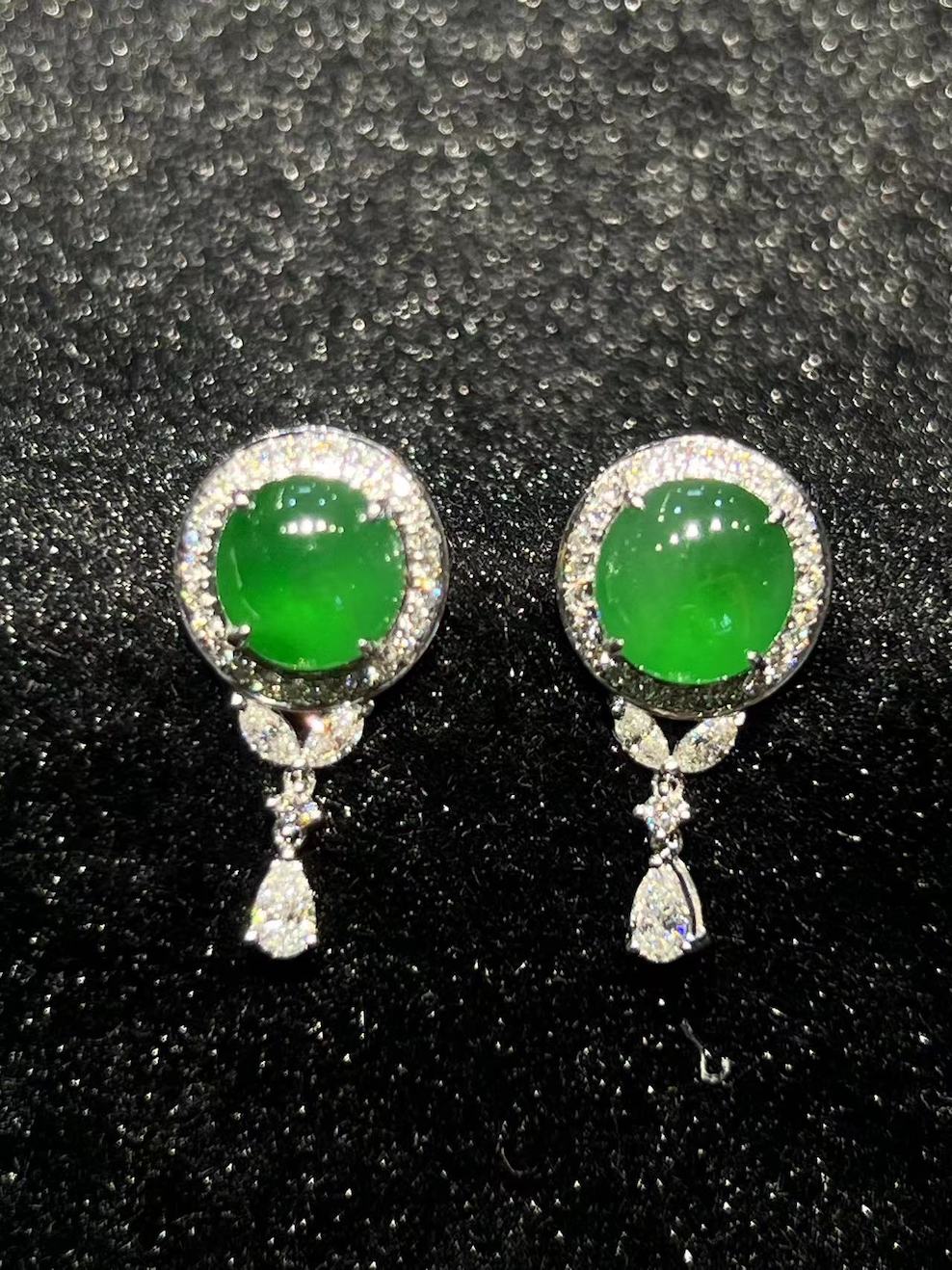 highly translucent vivid imperial green cabochon jadeite earring