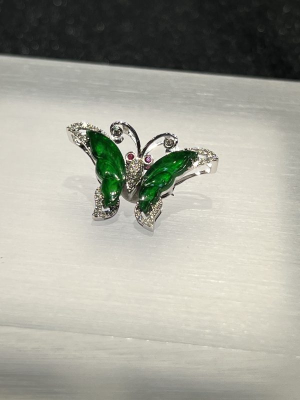icy translucent old pit green butterfly jadeite pendant/brooch[SOLD OUT] - Image 3