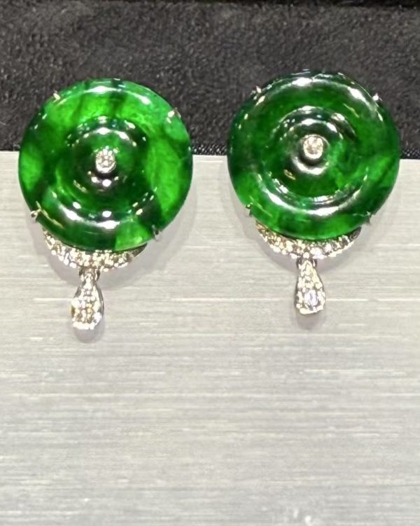 Translucent old pit green jadeite safety disc earrings with 18K white gold and diamonds