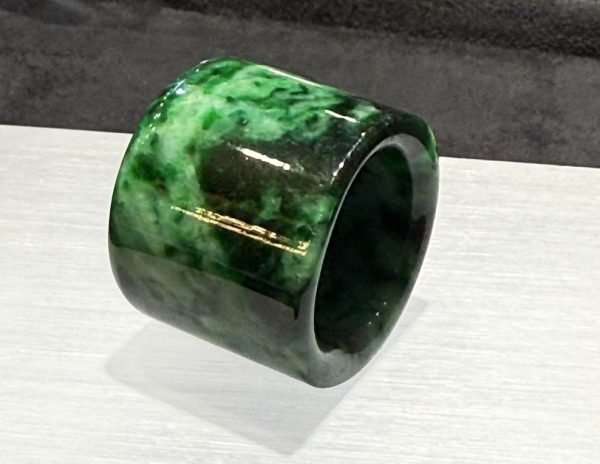 Translucent Dark Old Pit Green Jadeite Thumb/Archer Ring[SOLD OUT] - Image 5