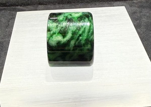 Translucent Dark Old Pit Green Jadeite Thumb/Archer Ring[SOLD OUT] - Image 4