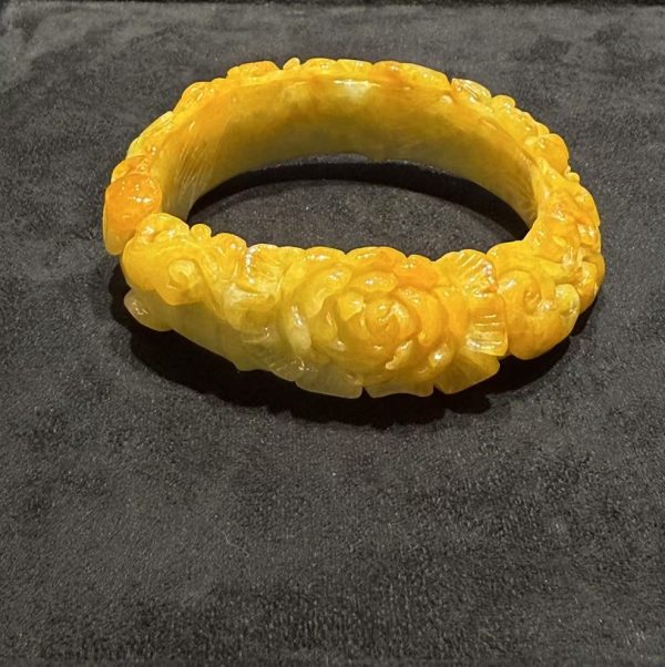Translucent Yellow Floral & Ruyi Cloud Carving Jadeite Bangle[SOLD OUT] - Image 4