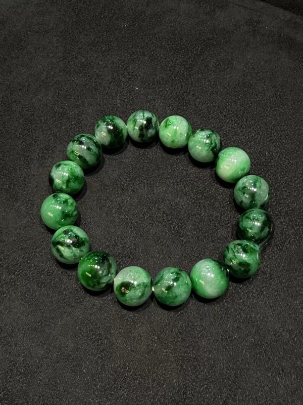 Translucent vibrant green beads jade bracelet