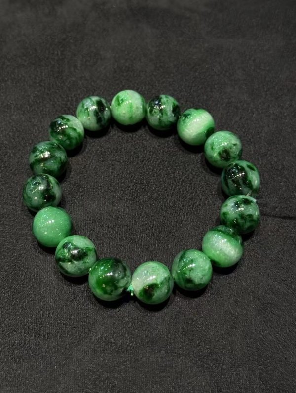 Translucent vibrant green beads jade bracelet