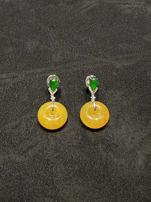Vibrant Yellow safety knot with Green Jadeite Earrings in 18K white gold with diamonds – natural Type A jadeite