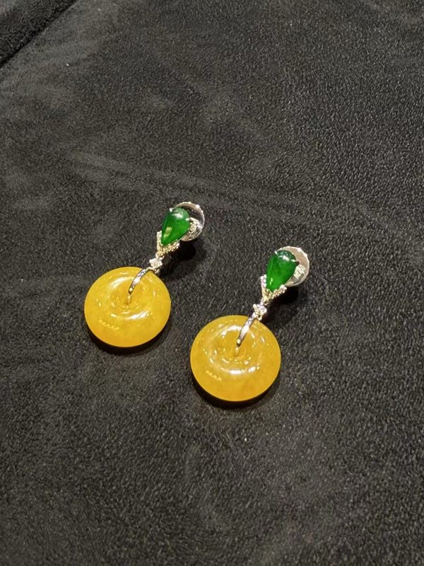 Vibrant Yellow safety knot with Green Jadeite Earrings in 18K white gold with diamonds – natural Type A jadeite